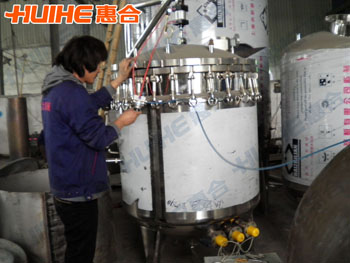 精美展示高壓蒸煮鍋實拍圖,讓客戶更直觀的了解我們的產品!